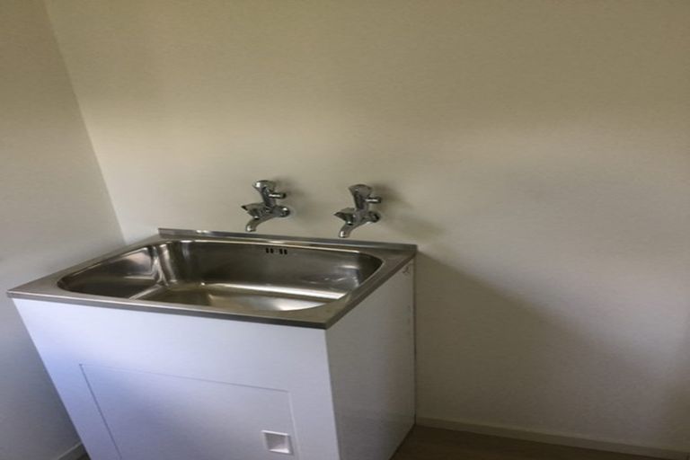 Photo of property in 72 Oxford Street, Tawa, Wellington, 5028