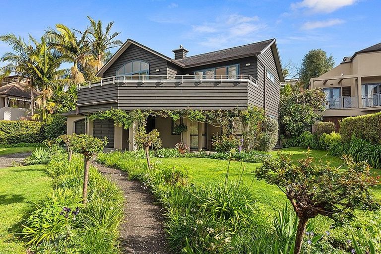 Photo of property in 38 Harley Close, Hauraki, Auckland, 0622