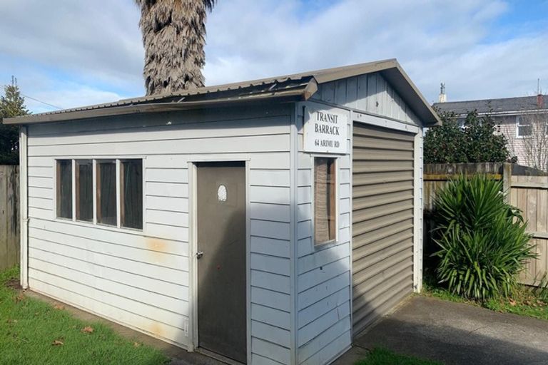 Photo of property in 64 Arimu Road, Papakura, 2110