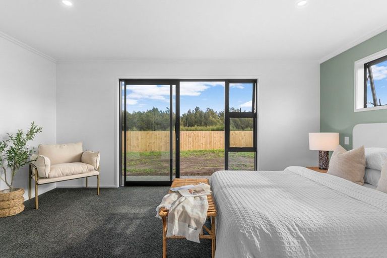 Photo of property in 8 Grey Heron Close, Mangawhai Heads, 0573