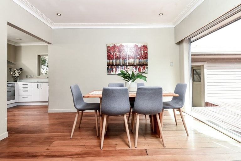 Photo of property in 26 Braid Road, St Andrews, Hamilton, 3200