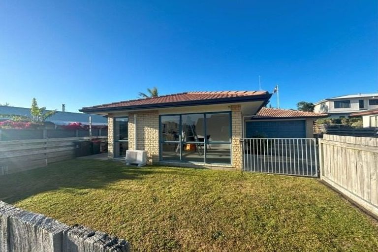 Photo of property in 65a Percy Road, Papamoa Beach, Papamoa, 3118