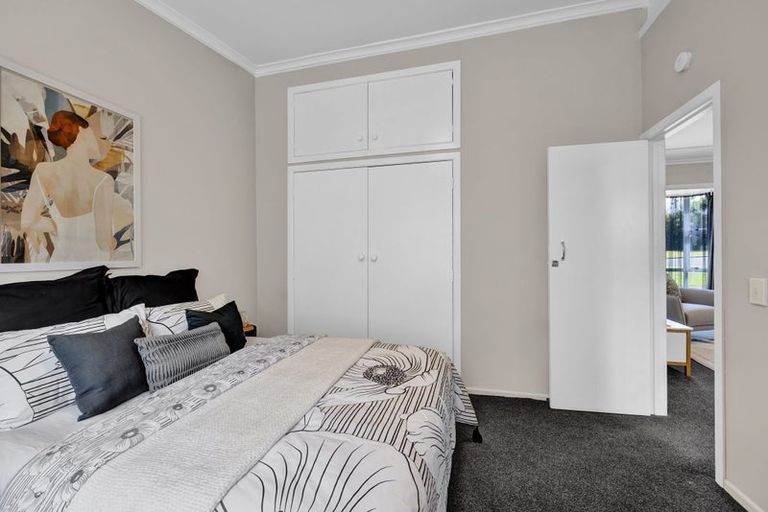 Photo of property in 2 Hamlet Street, Stratford, 4332