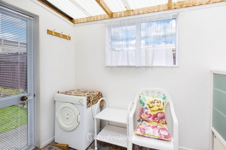 Photo of property in 28b Roband Crescent, Brown Owl, Upper Hutt, 5018