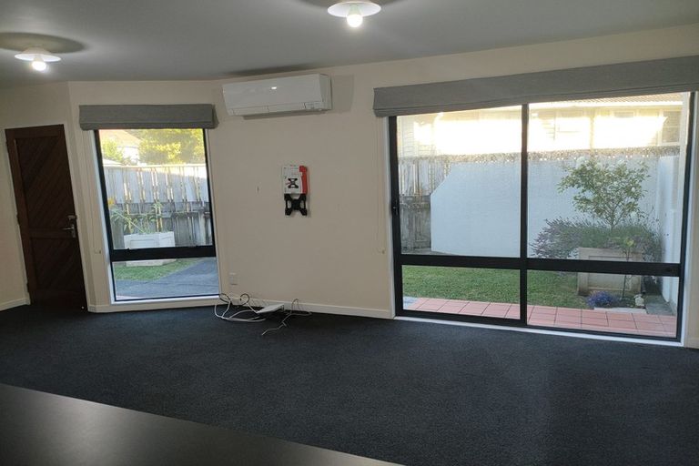 Photo of property in 17 Mcbain Grove, Avalon, Lower Hutt, 5011