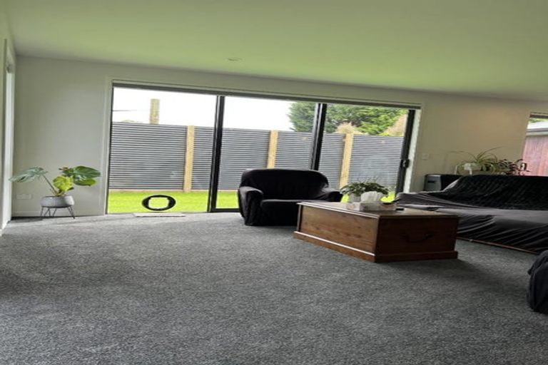 Photo of property in 16 Renfrew Street, Waikiwi, Invercargill, 9810