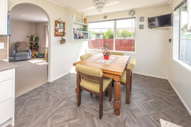 Photo of property in 8 Fraser Place, Aramoho, Whanganui, 4500