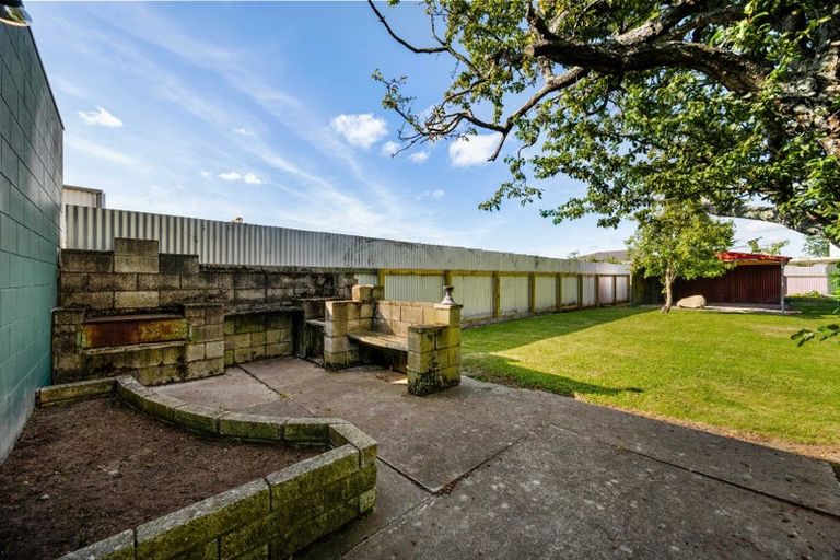 Photo of property in 4 Milson Line, Roslyn, Palmerston North, 4414