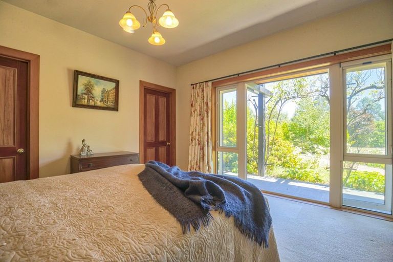 Photo of property in 11 Riverbank Road, Wanaka, 9382