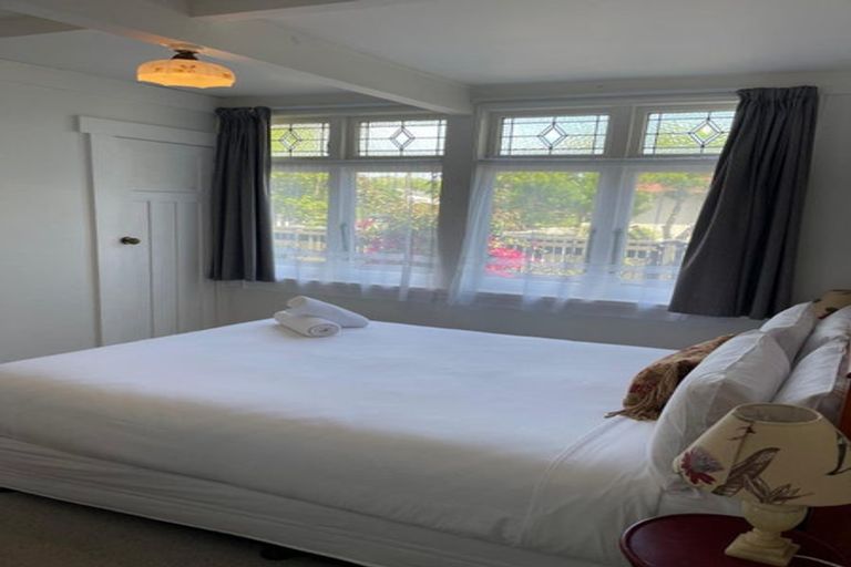 Photo of property in 8 Macky Avenue, Devonport, Auckland, 0624