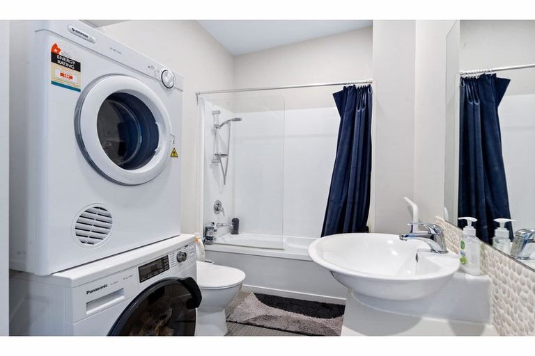 Photo of property in 9/206 Manuka Road, Bayview, Auckland, 0629