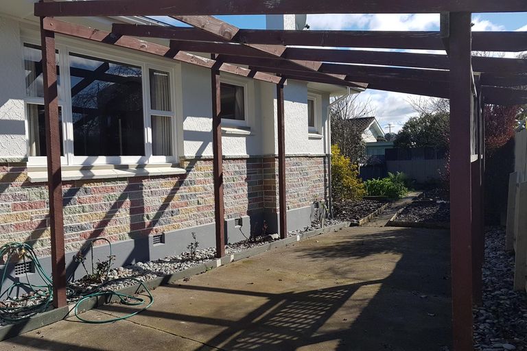 Photo of property in 46 Parsonage Road, Waimate, 7924