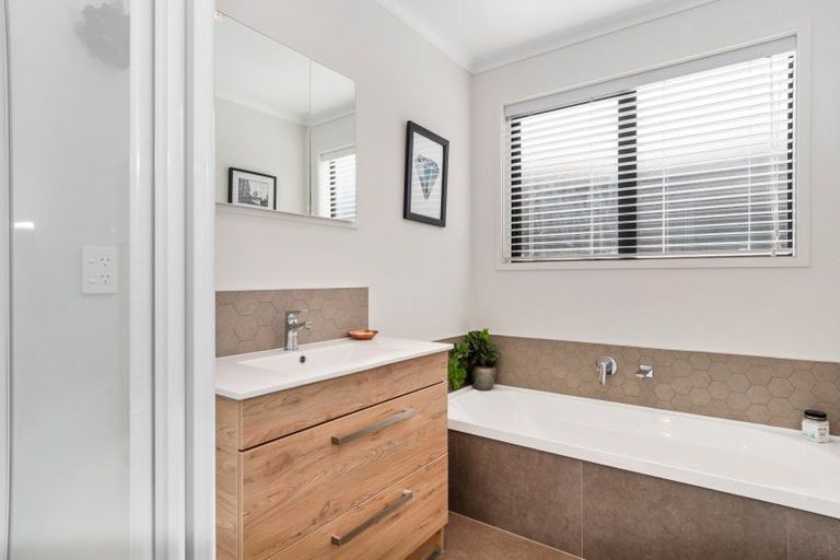 Photo of property in 34 Flack Street, Pyes Pa, Tauranga, 3112