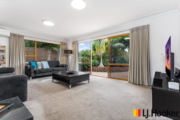Photo of property in 6 Muirfield Street, Wattle Downs, Auckland, 2103