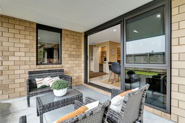 Photo of property in 40 Fernbrook Drive, Hurworth, New Plymouth, 4310