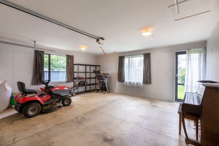 Photo of property in 8 Gordon Street, Woodville, 4920