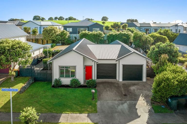 Photo of property in 24 Cape Cod Drive, Gulf Harbour, Whangaparaoa, 0930