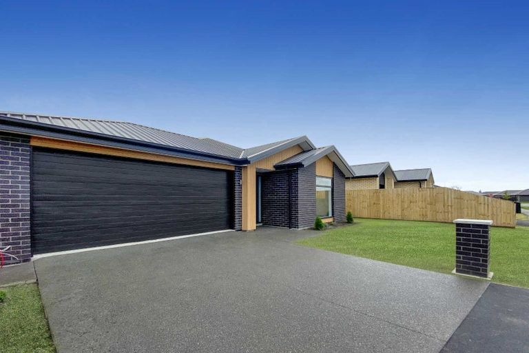 Photo of property in 41 Champagne Avenue, Yaldhurst, Christchurch, 8042