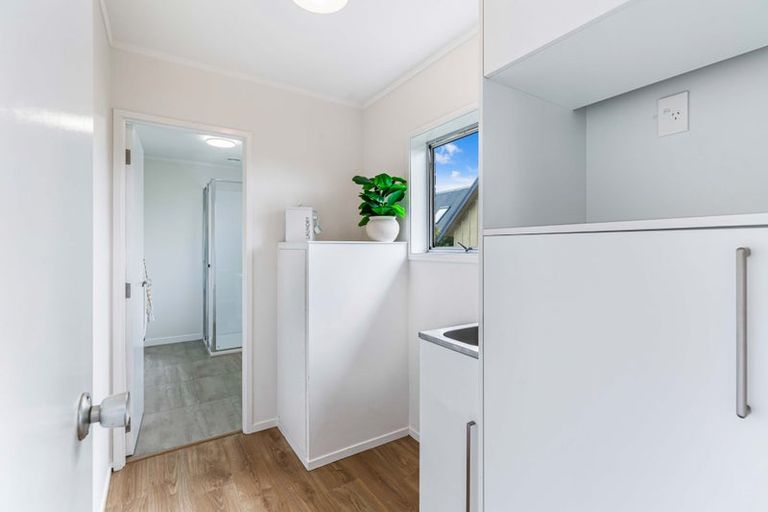 Photo of property in 3/81 Hutchinson Avenue, New Lynn, Auckland, 0600