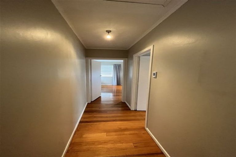 Photo of property in 1/23 Levesque Street, Birkdale, Auckland, 0626