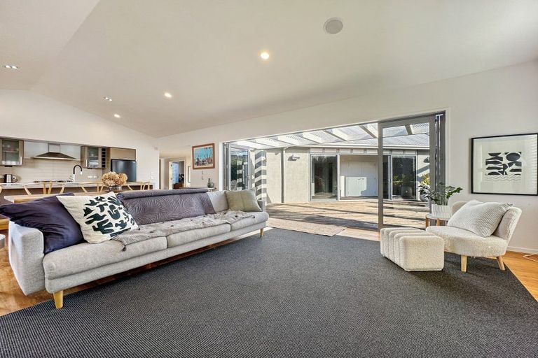 Photo of property in 26 Montgomery Crescent, Kinloch, Taupo, 3377