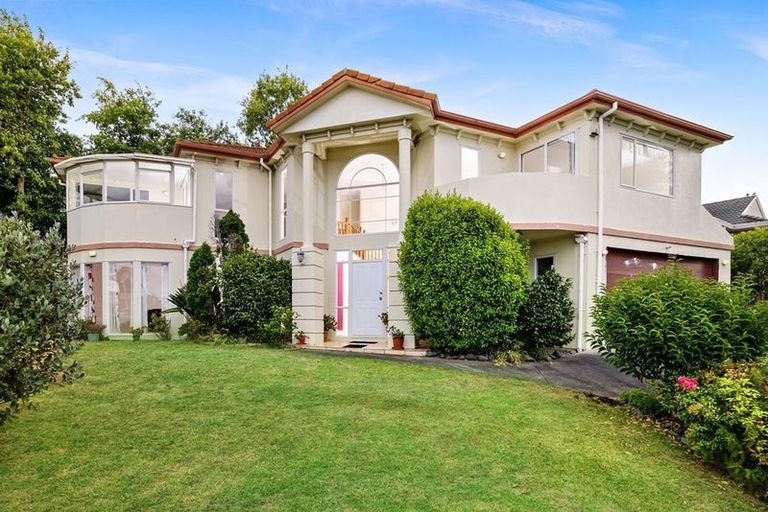 Photo of property in 46 Bronzewing Terrace, Unsworth Heights, Auckland, 0632