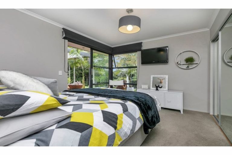 Photo of property in 433 Wairere Road, Waitakere, Henderson, 0782