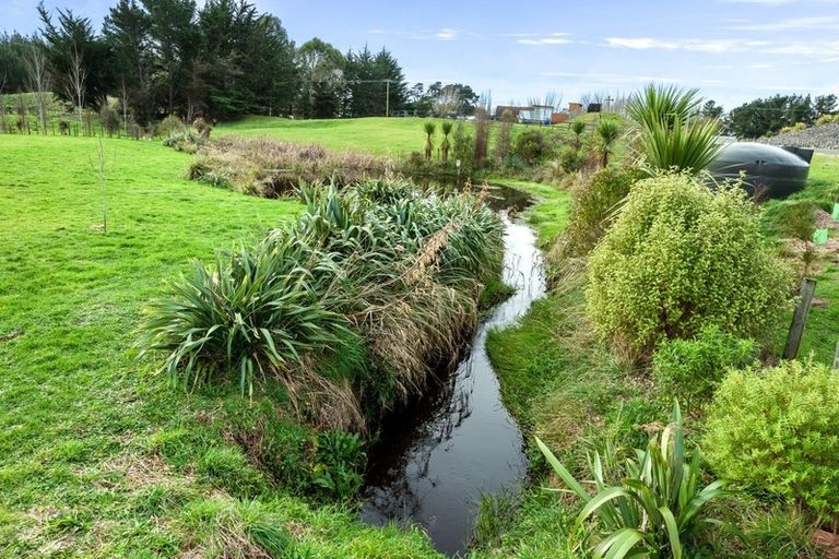 Photo of property in 22 Kristin Place, Manakau, Levin, 5573