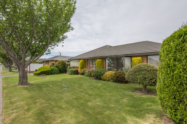 Photo of property in 33 Isaac Wilson Road, Kaiapoi, 7630