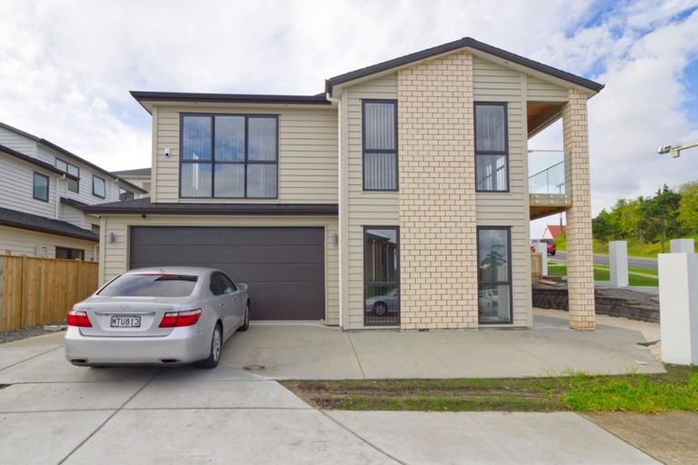 Photo of property in 1 Vazey Way, Hobsonville, Auckland, 0618