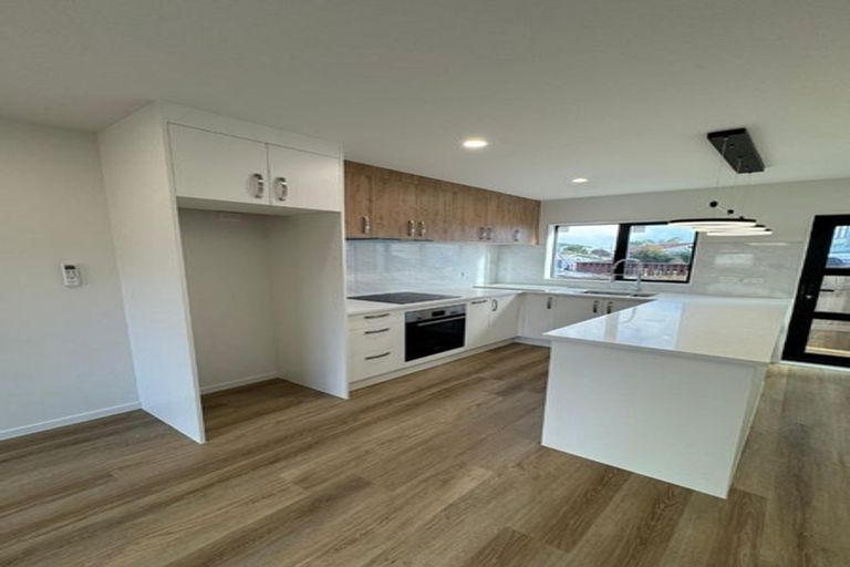 Photo of property in 73b Arimu Road, Papakura, 2110