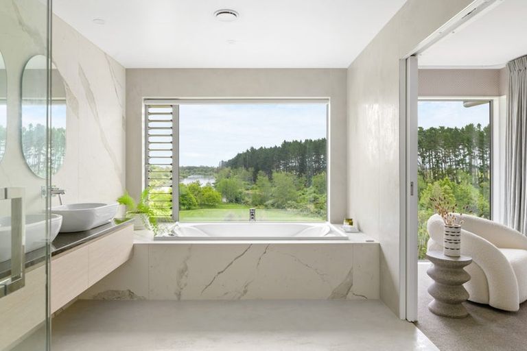 Photo of property in 2227 River Road, Horsham Downs, Hamilton, 3281