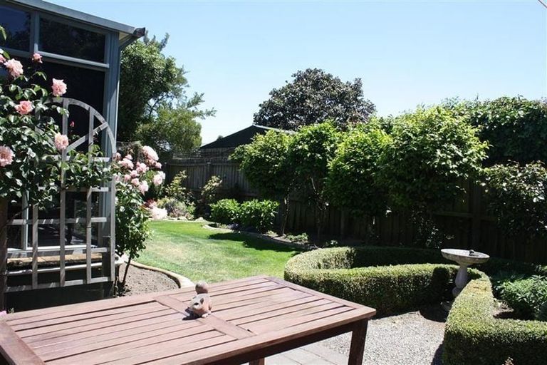 Photo of property in 2/456 Main South Road, Hornby, Christchurch, 8042