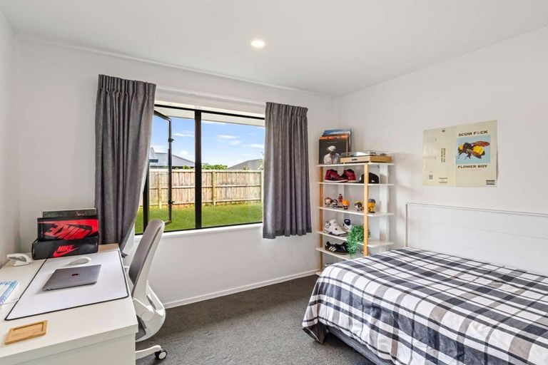 Photo of property in 119 Shillingford Boulevard, Rolleston, 7615