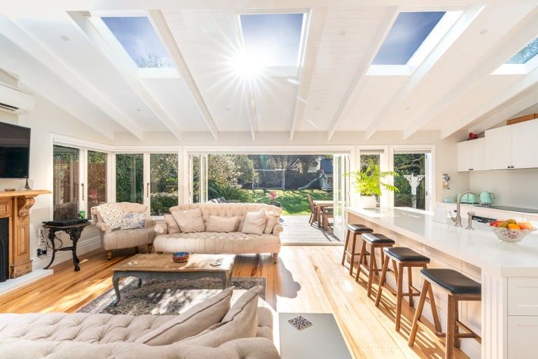 Photo of property in 8 Carrington Street, Mount Cook, Wellington, 6021