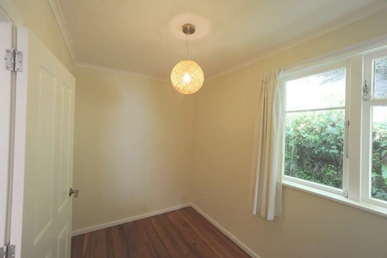 Photo of property in 149 The Ridgeway, Mornington, Wellington, 6021