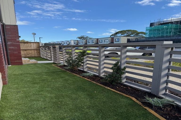 Photo of property in 53 Te Puketoka Lane, Mangere, Auckland, 2022