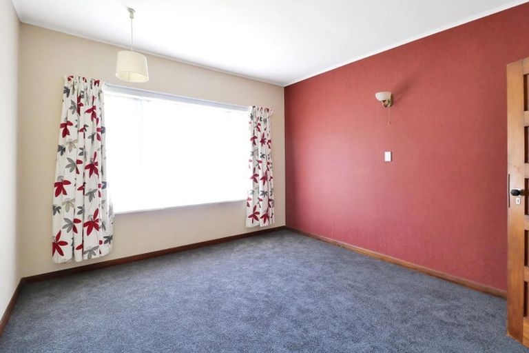 Photo of property in 27 Mitchell Street, Epuni, Lower Hutt, 5011