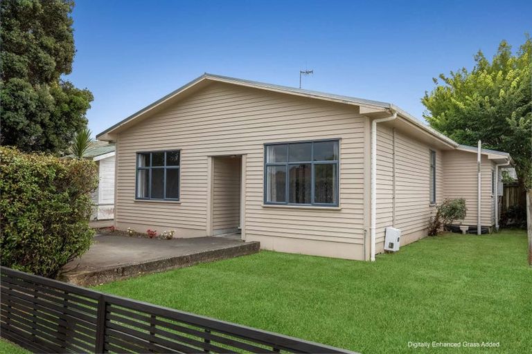 Photo of property in 9 Moore Street, West End, Palmerston North, 4412