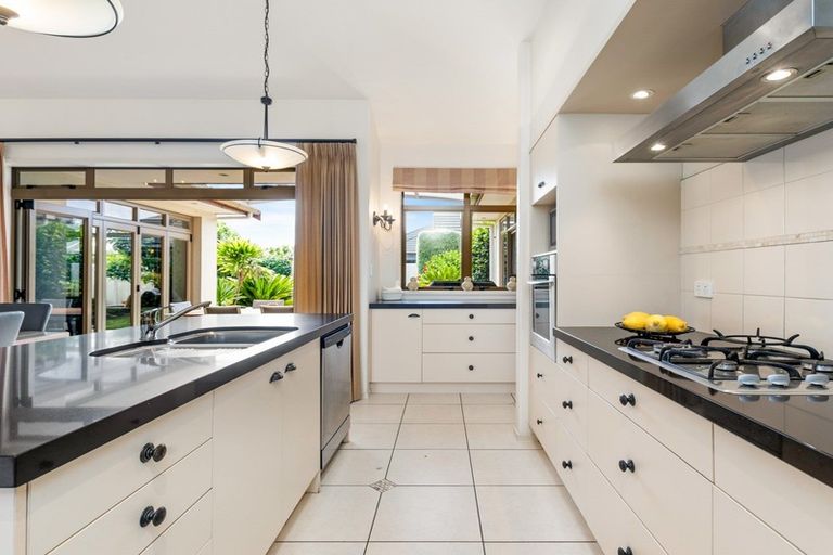 Photo of property in 31 Inverness Drive, Pyes Pa, Tauranga, 3112