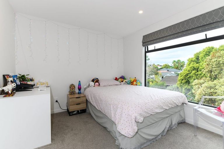 Photo of property in 1/8 Reeves Road, Pakuranga, Auckland, 2010