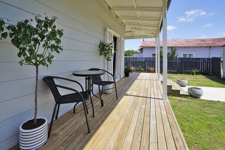 Photo of property in 15 Walsh Street, Forest Lake, Hamilton, 3200