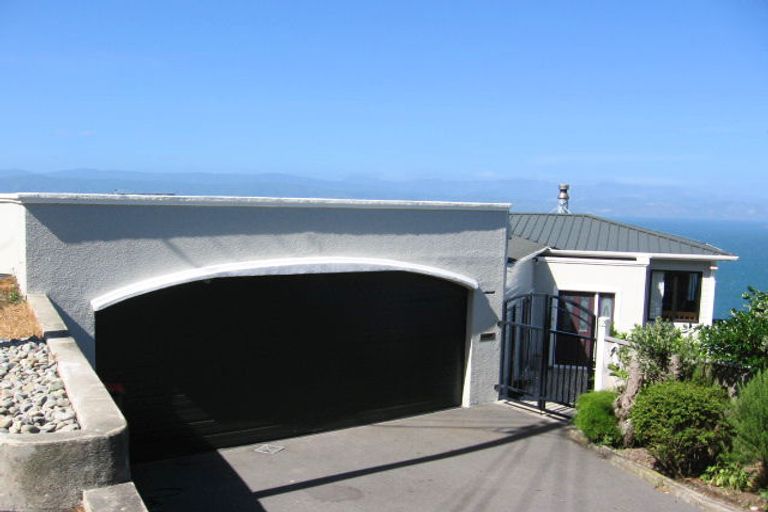 Photo of property in 12 Homebush Road, Khandallah, Wellington, 6035