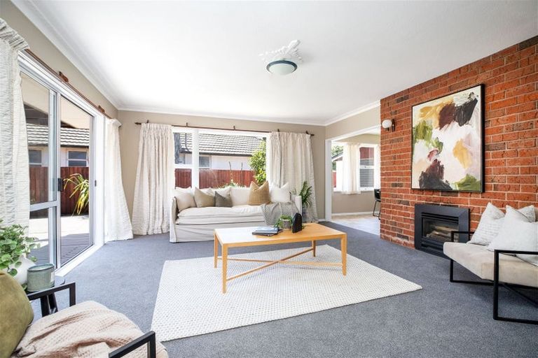 Photo of property in 42 Dunster Street, Burnside, Christchurch, 8053