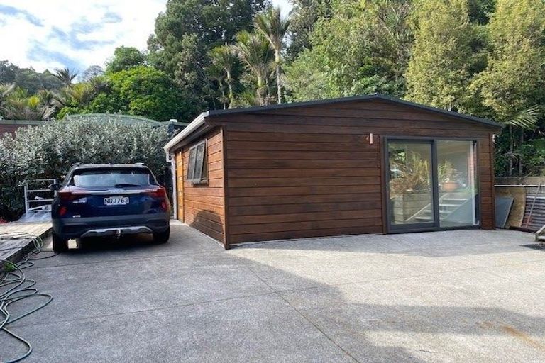 Photo of property in 46 Waima Crescent, Titirangi, Auckland, 0604