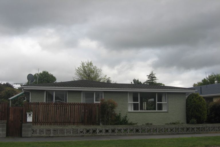 Photo of property in 2/61 Reynolds Avenue, Bishopdale, Christchurch, 8053