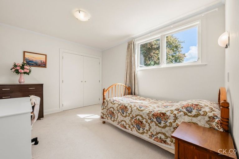 Photo of property in 4/125 Woburn Road, Woburn, Lower Hutt, 5010