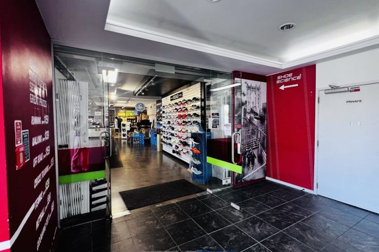 Photo of property in 24-25/66 Mount Eden Road, Mount Eden, Auckland, 1024