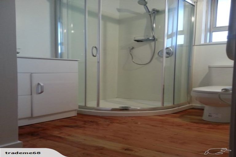 Photo of property in 75 Holly Street, Avondale, Auckland, 1026