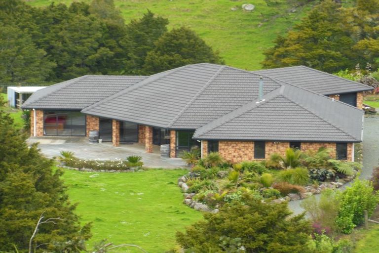 Photo of property in 39 Mountain View Road, Hikurangi, 0114